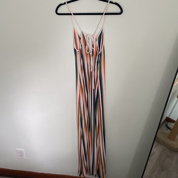 Stripped vacation dress - Picture 2 of 3